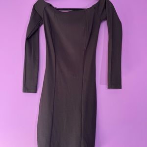 Sirens Seductions - off the shoulder black bodycon